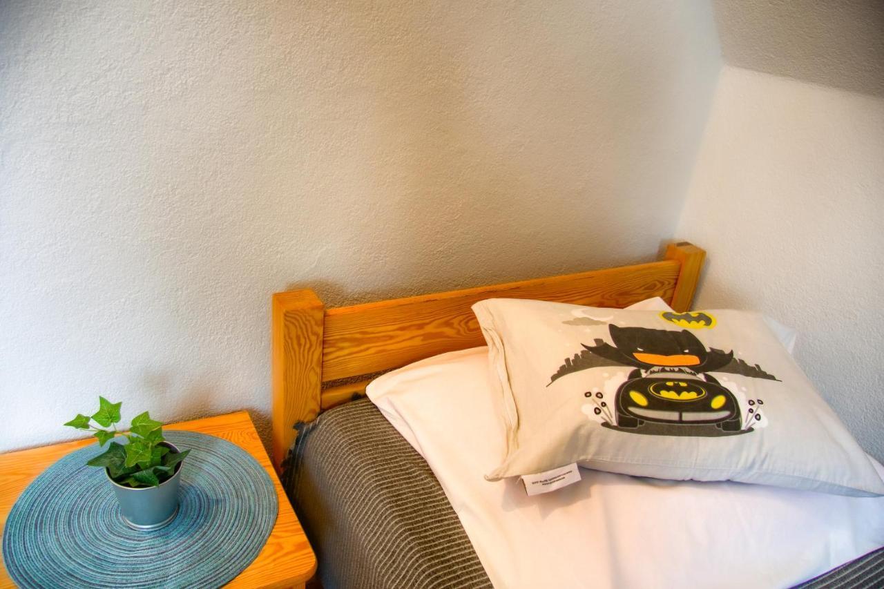 Bed & Breakfast Dw Pod Jaworami - Jacuzzi, Sauna Na Wylacznosc, Latem Basen Podgrzewany