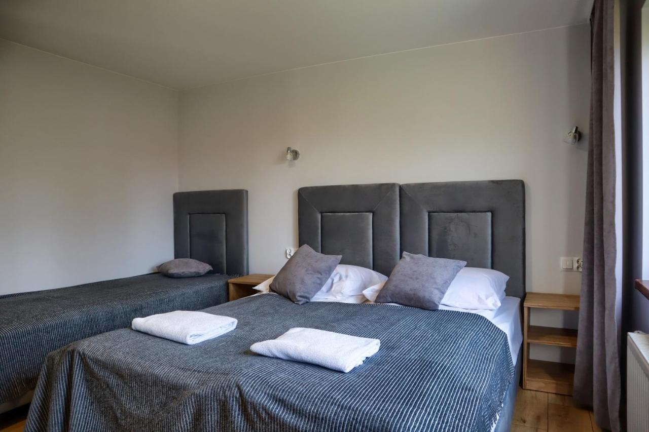 Bed & Breakfast Dw Pod Jaworami - Jacuzzi, Sauna Na Wylacznosc, Latem Basen Podgrzewany *